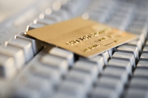 Правительство поддержало поправки об ограничении онлайн-платежей